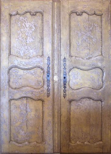 Portes persiennes à lames américaines Portes de rangement décoratives .  Portes Antiques